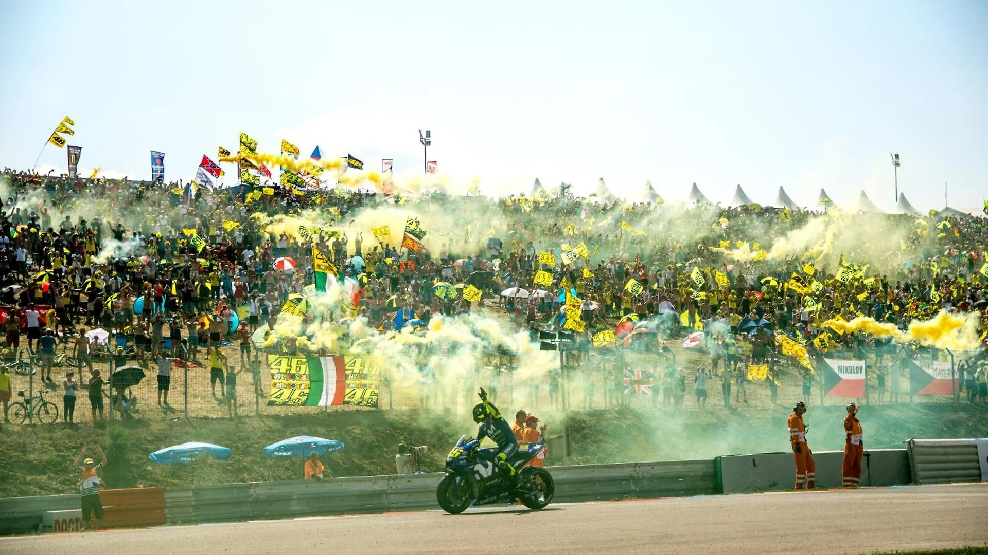 Gptents Camping At Brno Circuit Tjekkiet